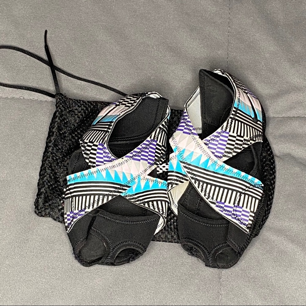 Nike woman’s studio wrap